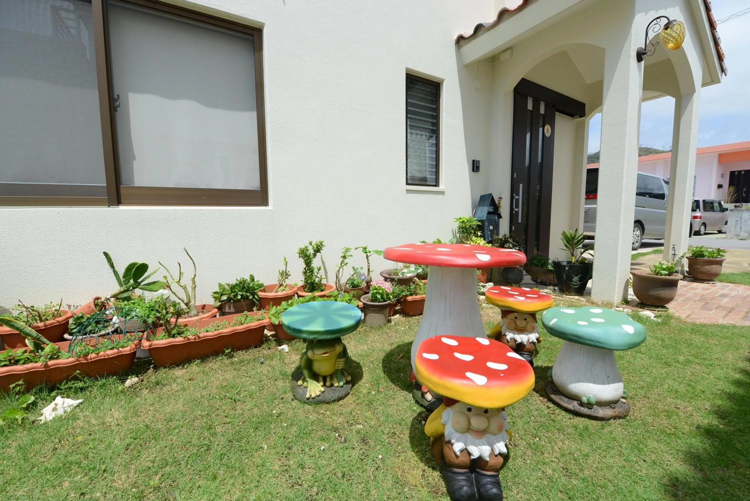 Decorative detail in Oceanview Yui