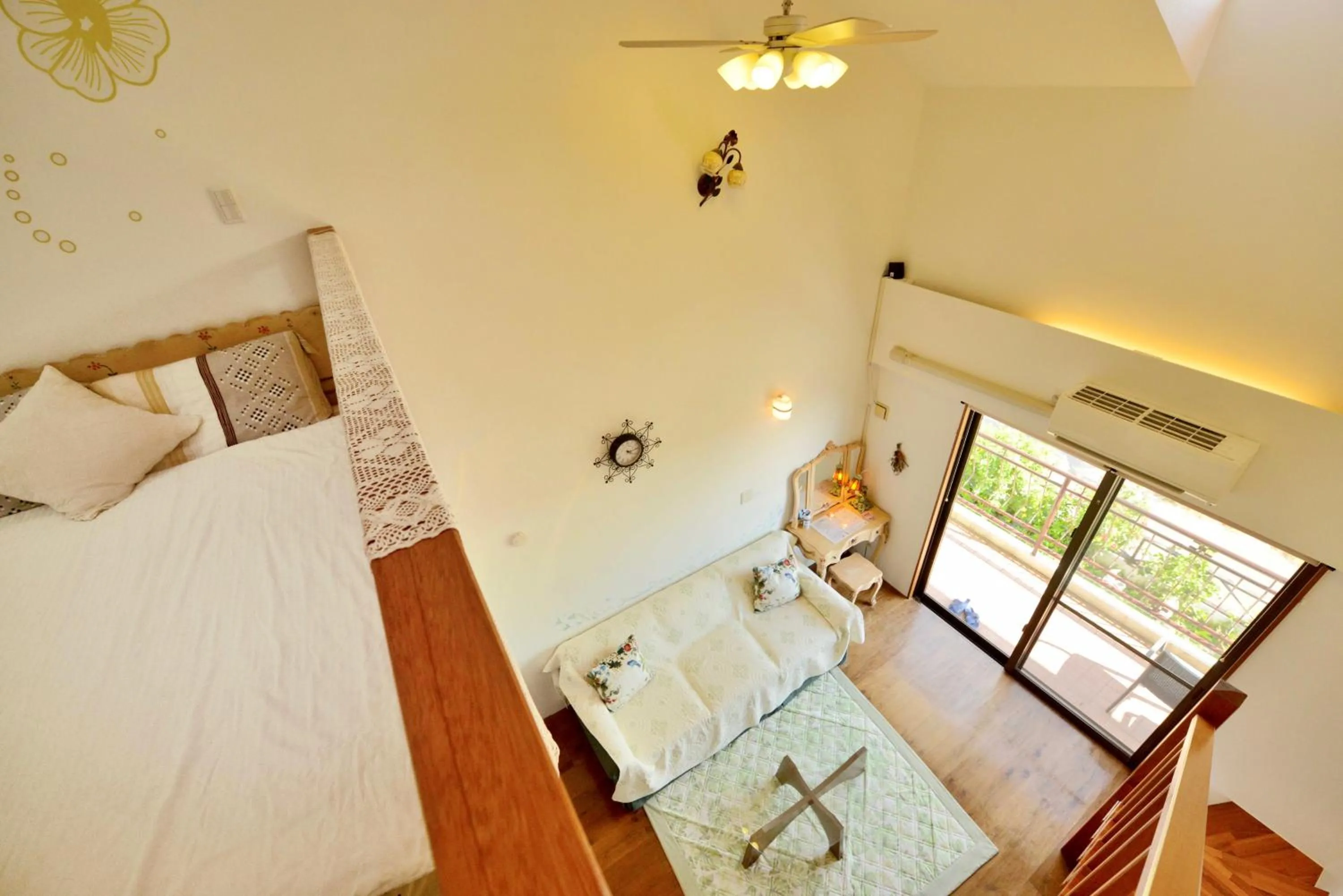 Photo of the whole room, Bed in Oceanview Yui