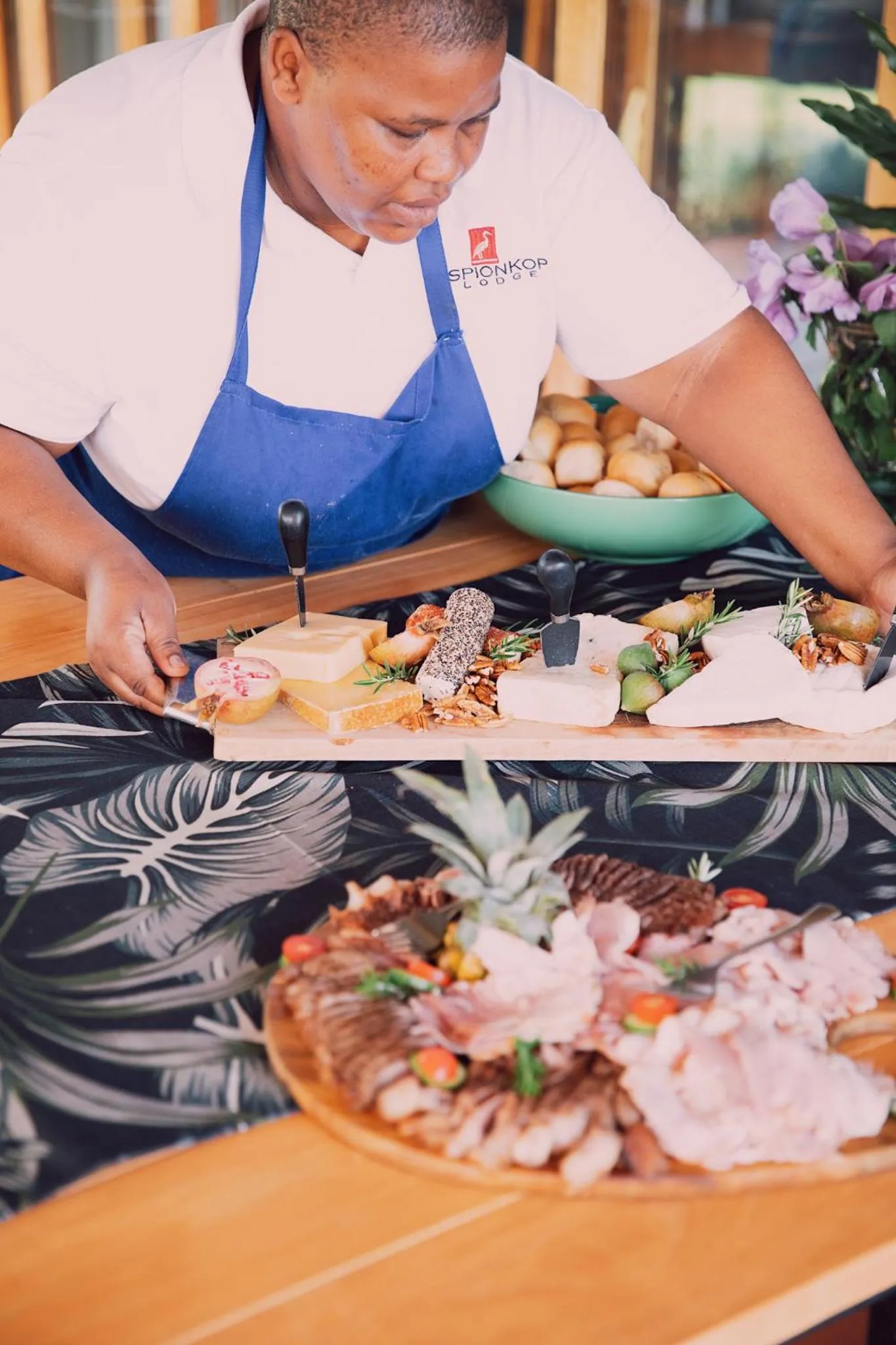 Breakfast in Spion Kop Lodge