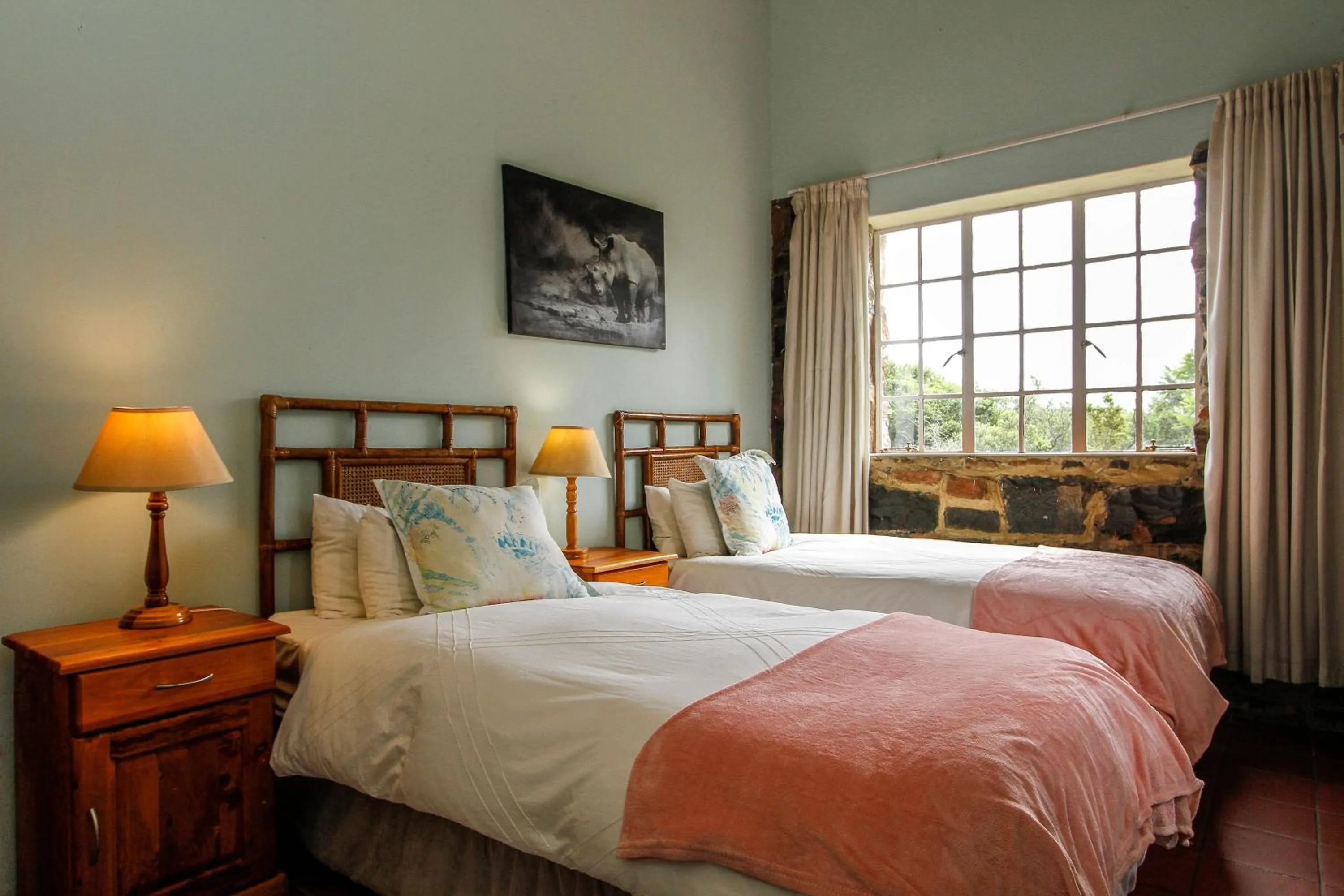 Bedroom, Bed in Spion Kop Lodge