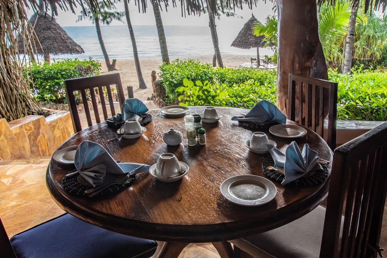 Restaurant/places to eat in Pongwe Beach Hotel