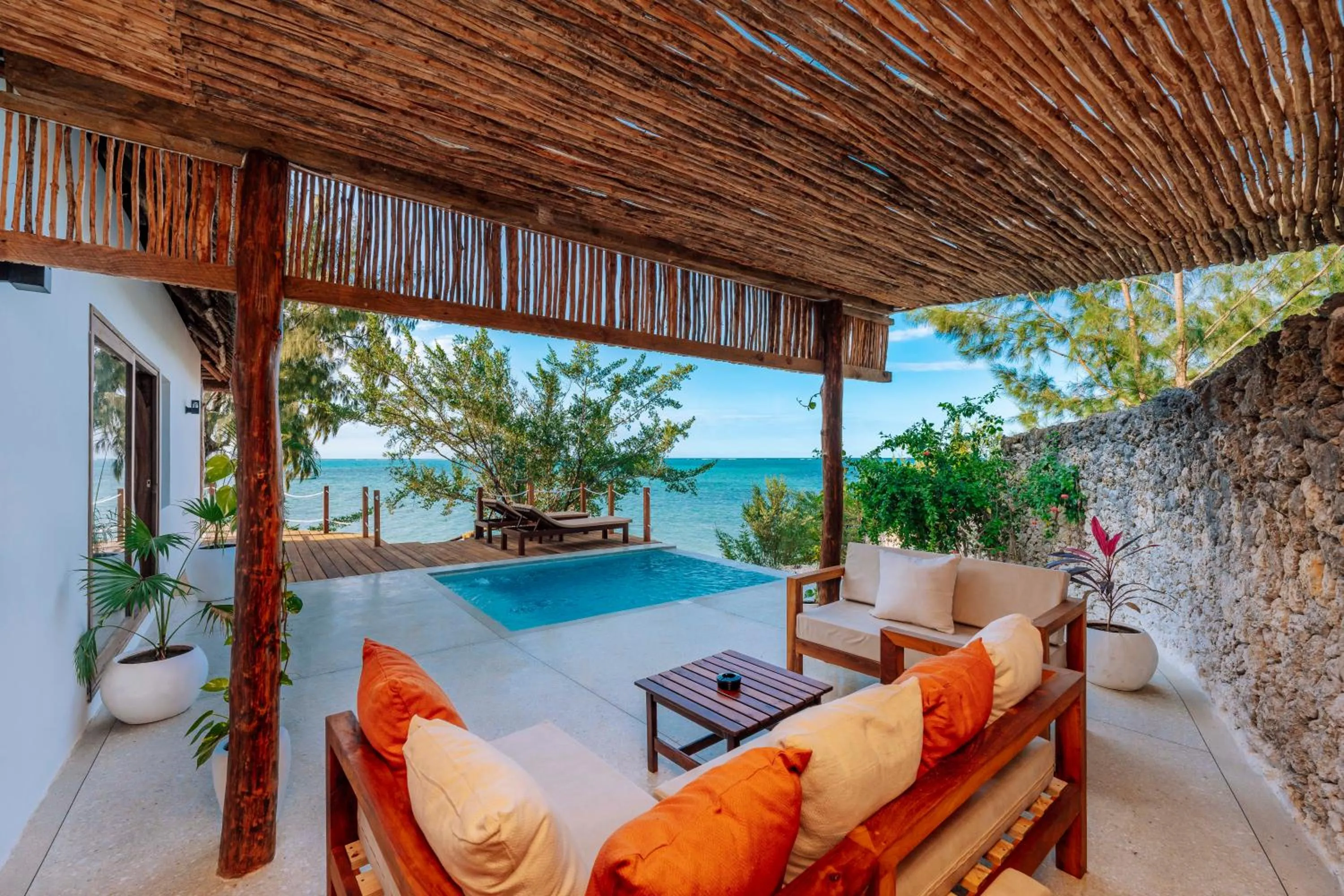 Swimming pool in Pongwe Beach Hotel