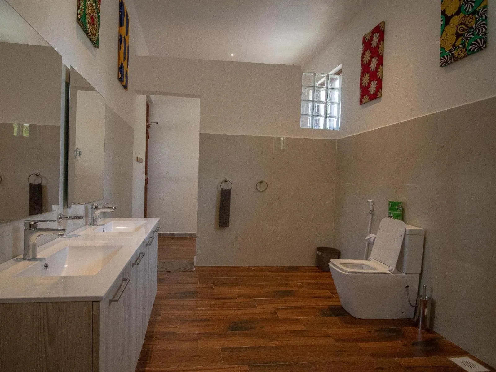 Bathroom in Pongwe Beach Hotel