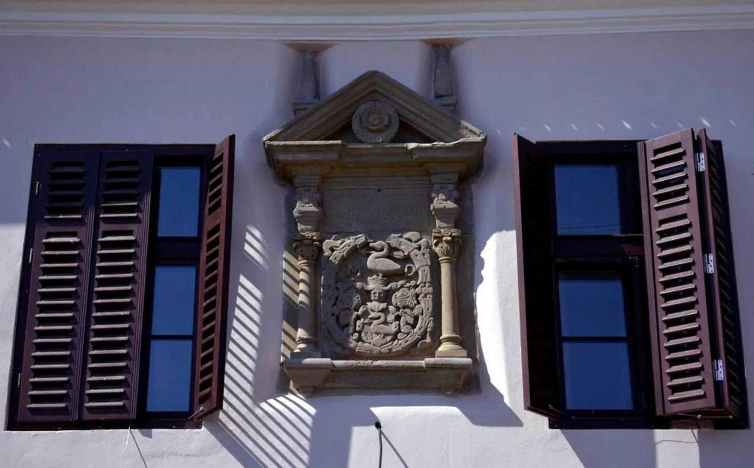 Facade/entrance in Castle Hotel Daniel