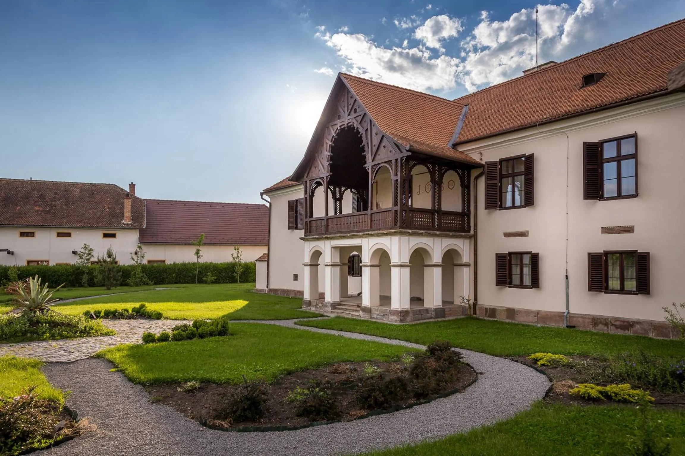 Facade/entrance in Castle Hotel Daniel