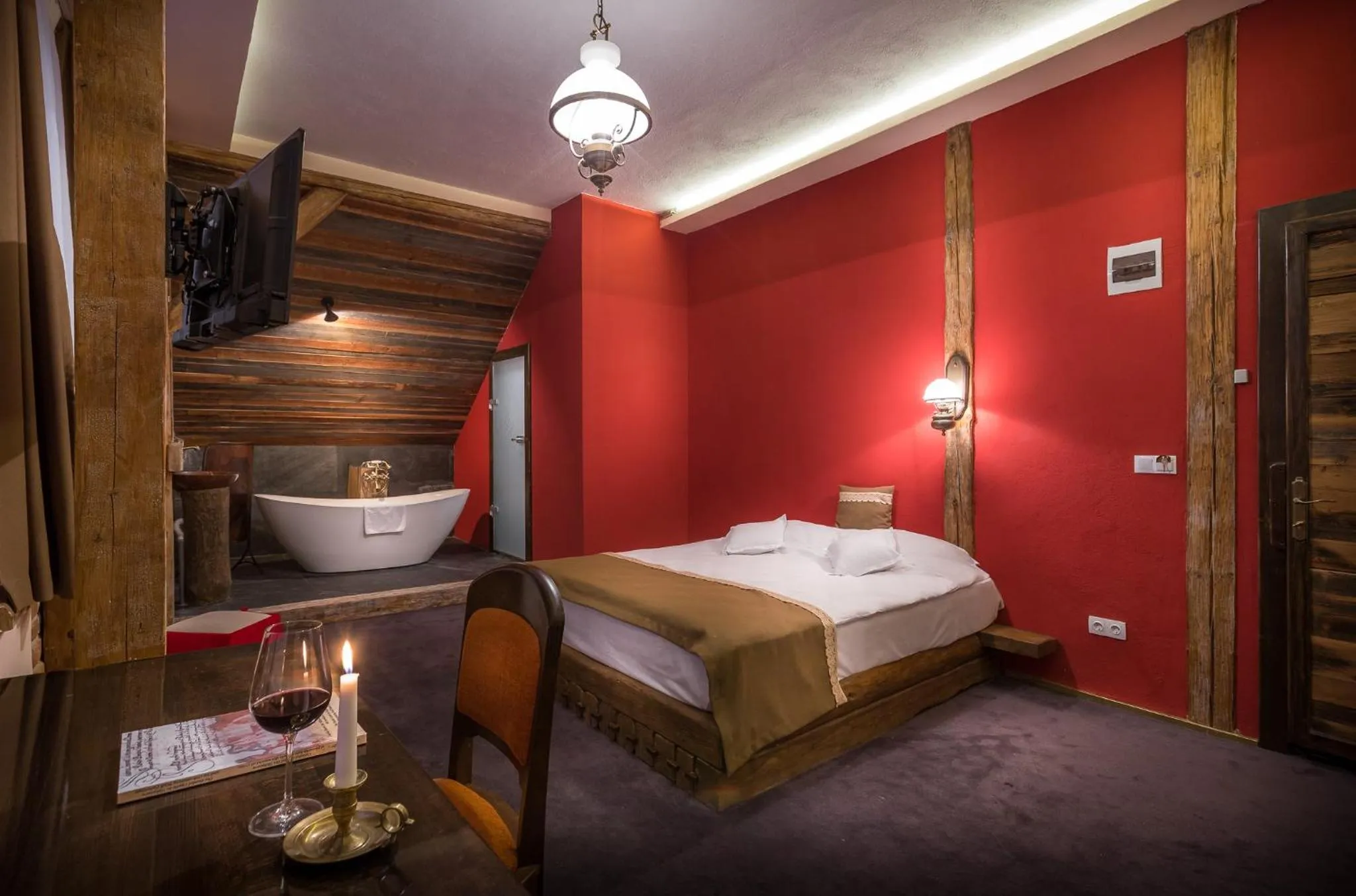 Bed in Castle Hotel Daniel