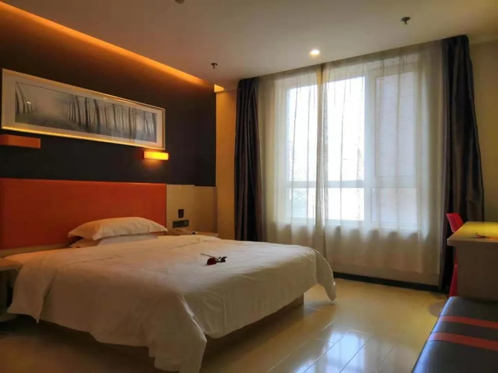 7Days Premium Dalian Lvshun Central Square New Mart