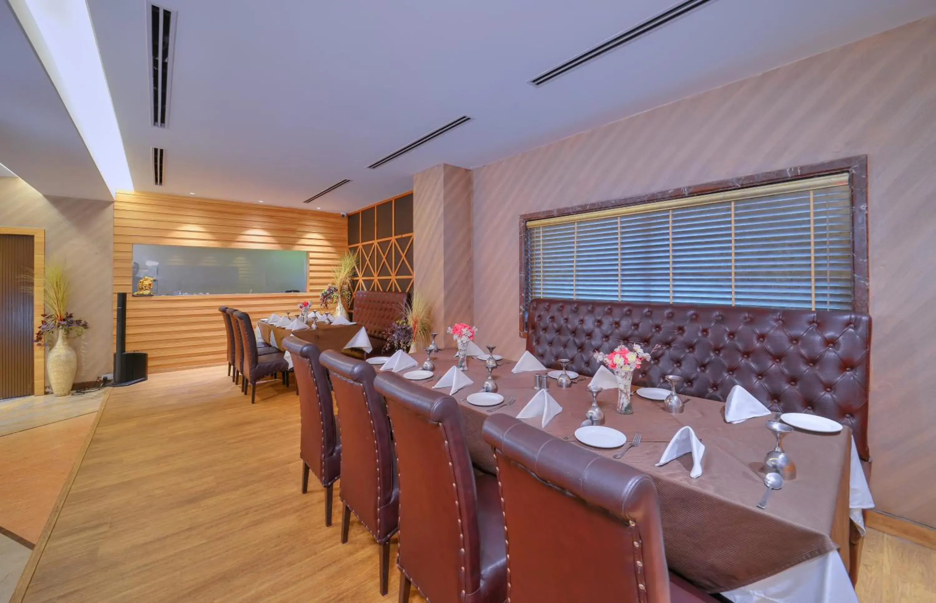 Restaurant/places to eat in Wingston A TreeHouse Hotel, Mathura Restaurant/places to eat in Wingston A TreeHouse Hotel, Mathura