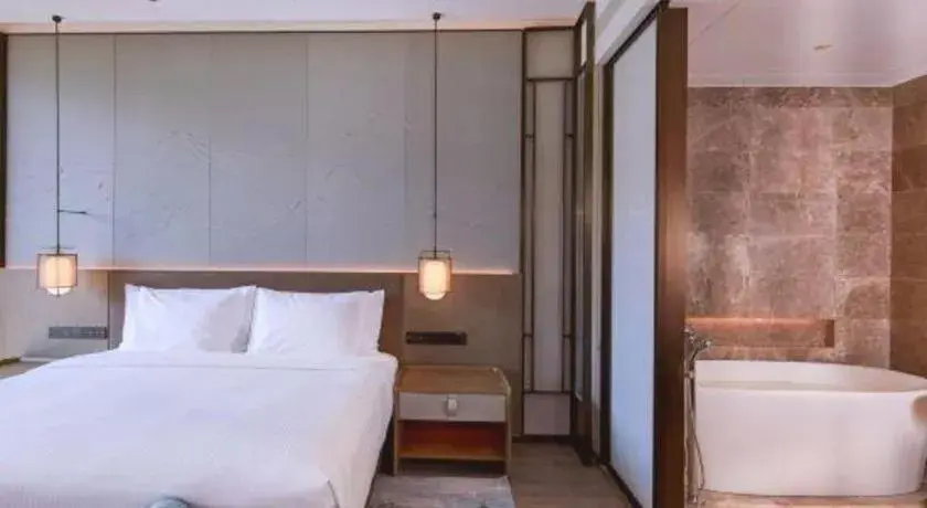 Bed in Steigenberger Hotel SUNAC Jinan Bed in Steigenberger Hotel SUNAC Jinan