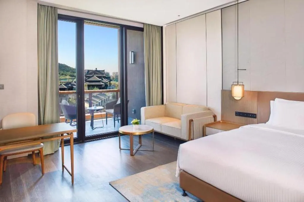 Bed in Steigenberger Hotel SUNAC Jinan