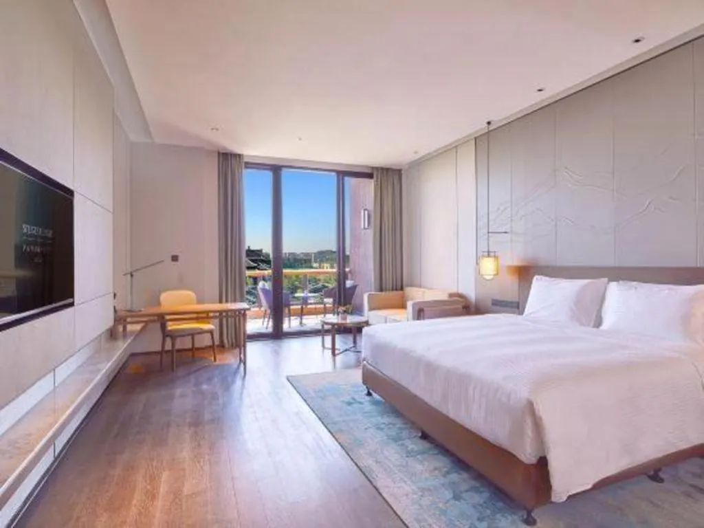 Bed in Steigenberger Hotel SUNAC Jinan