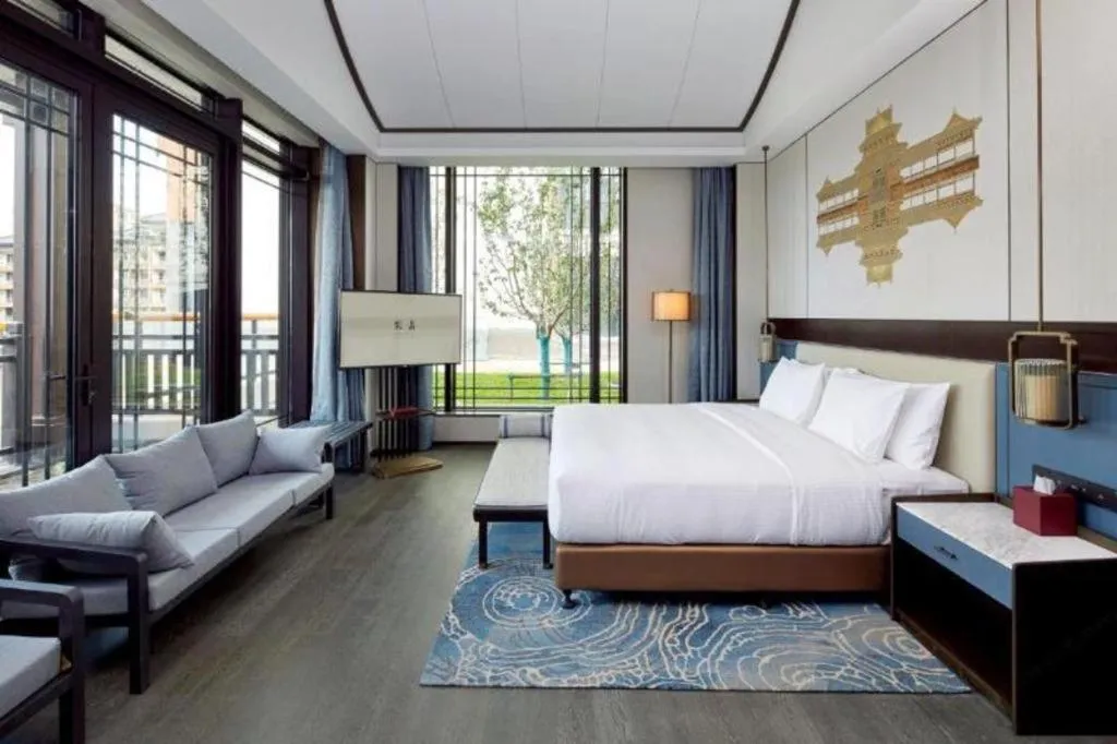 Bed in Steigenberger Hotel SUNAC Jinan