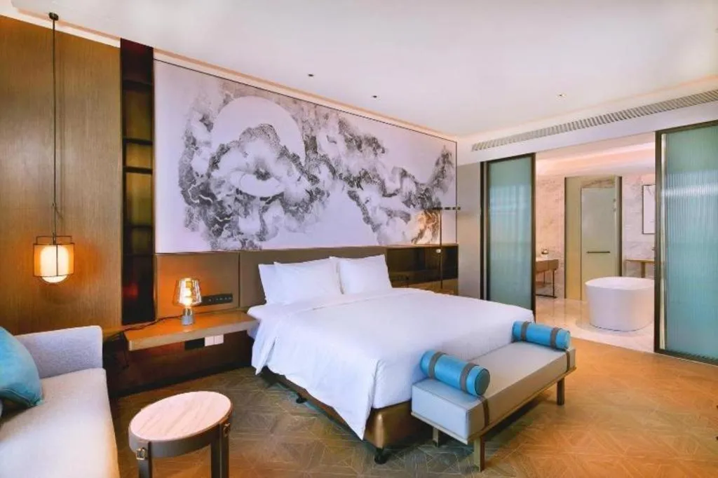 Bed in Steigenberger Hotel SUNAC Jinan