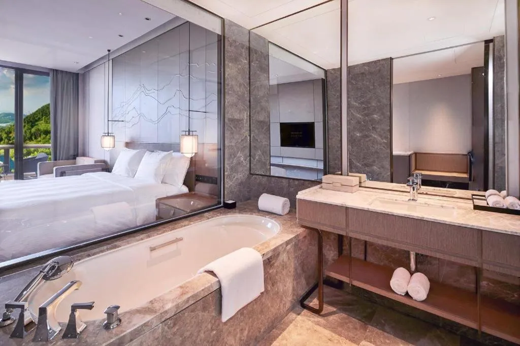 Bed in Steigenberger Hotel SUNAC Jinan