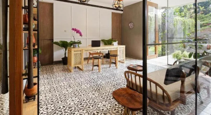 Daun Residence Menteng