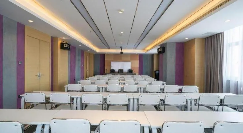 Lavande Hotel Shenyang Middle Street Walking Street Metro Station