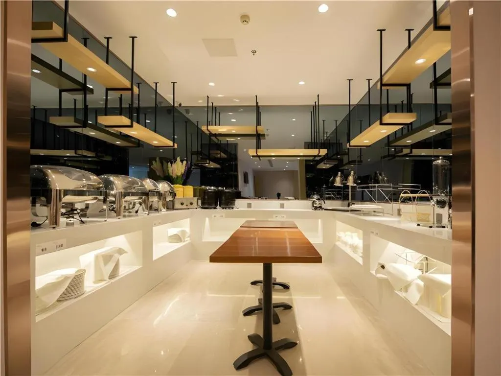 Lavande Hotel Shenyang Middle Street Walking Street Metro Station