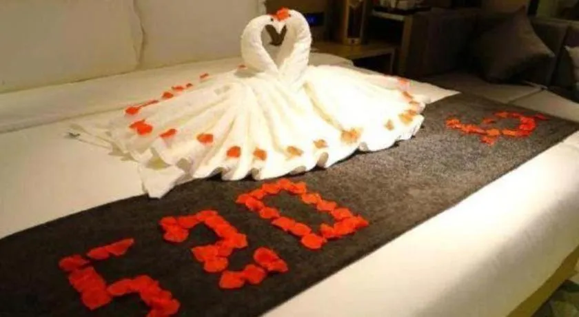 Bed in Lavande Hotel Shanghai Jing'an Shibei Gaoxin