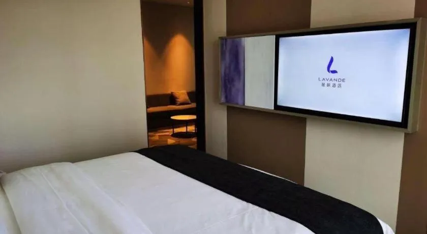 Bed in Lavande Hotel Shanghai Jing'an Shibei Gaoxin