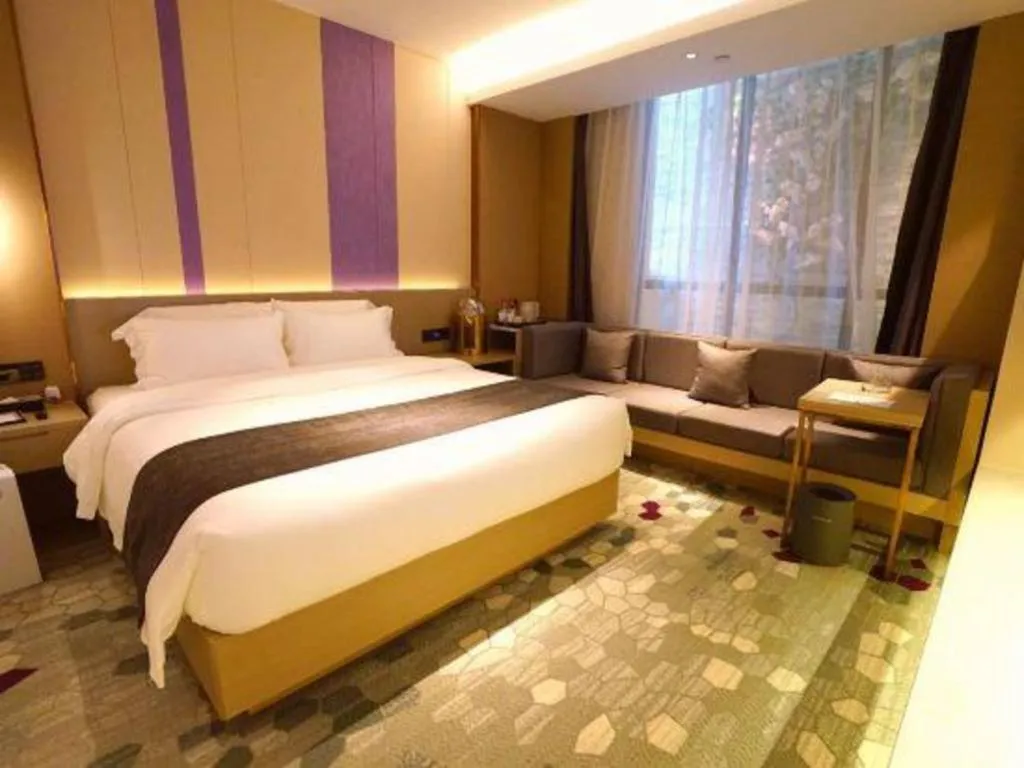 Bed in Lavande Hotel Shanghai Jing'an Shibei Gaoxin