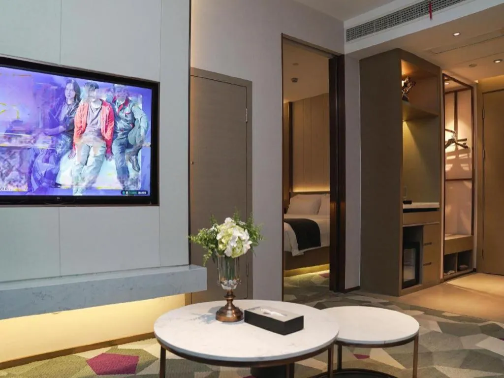 Lavande Hotel Shanghai Jing'an Shibei Gaoxin