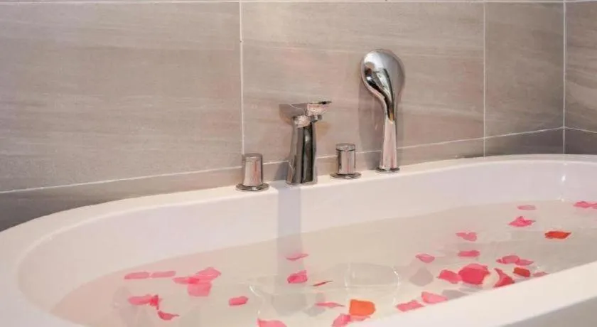 Lavande Hotel Shanghai Jing'an Shibei Gaoxin