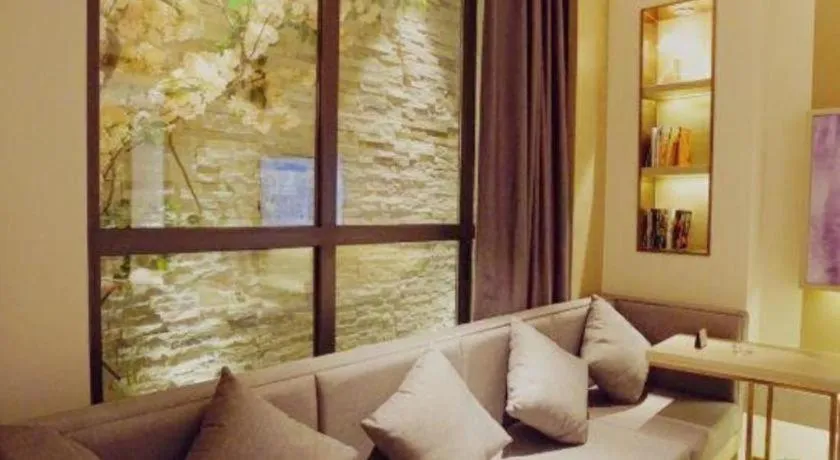 Lavande Hotel Shanghai Jing'an Shibei Gaoxin