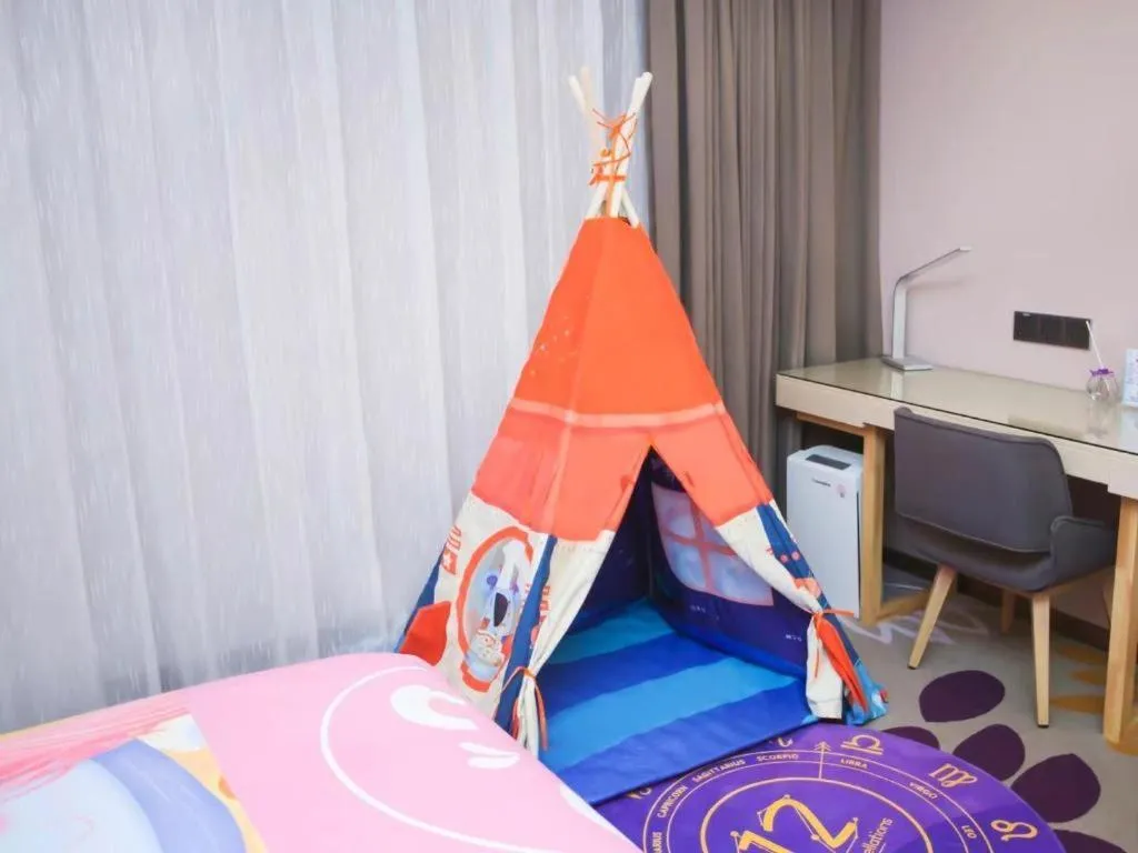 Bed in Lavande Hotel Shaoguan Bainian East Street Fengcai Building