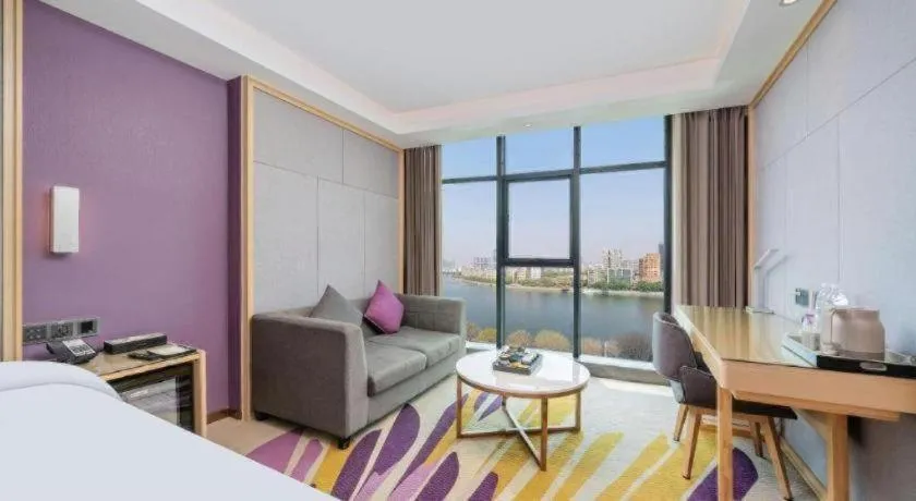 Bed in Lavande Hotel Shaoguan Bainian East Street Fengcai Building