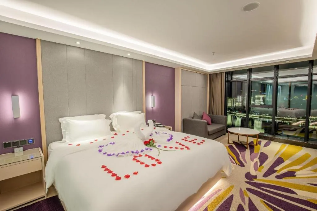 Bed in Lavande Hotel Shaoguan Bainian East Street Fengcai Building