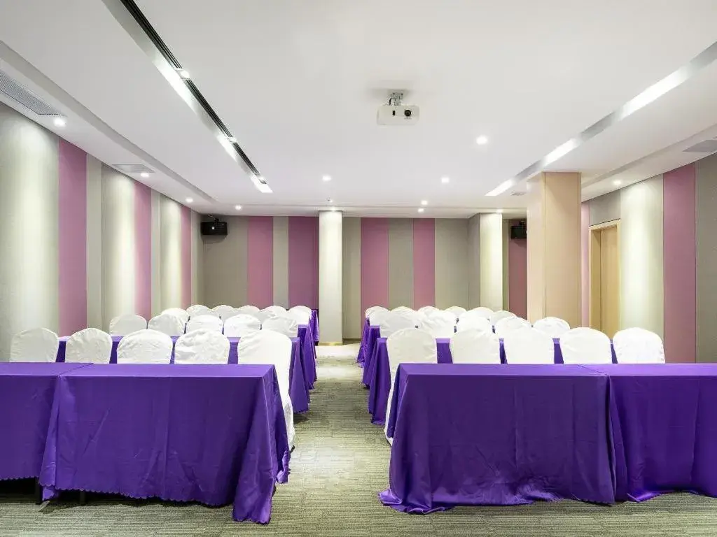 Lavande Hotel Shaoguan Bainian East Street Fengcai Building Lavande Hotel Shaoguan Bainian East Street Fengcai Building