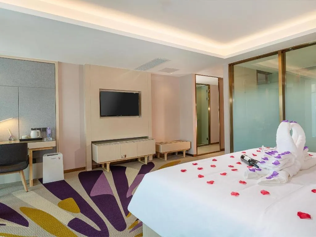 Bed in Lavande Hotel Shaoguan Bainian East Street Fengcai Building