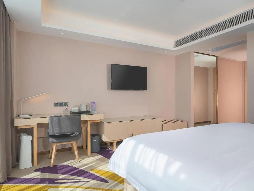 Bed in Lavande Hotel Shaoguan Bainian East Street Fengcai Building