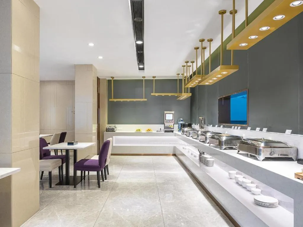 Lavande Hotel Shaoguan Bainian East Street Fengcai Building