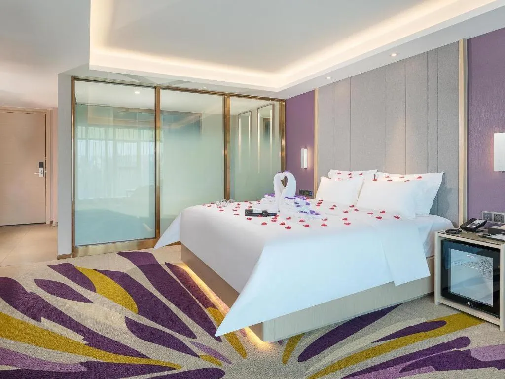 Bed in Lavande Hotel Shaoguan Bainian East Street Fengcai Building