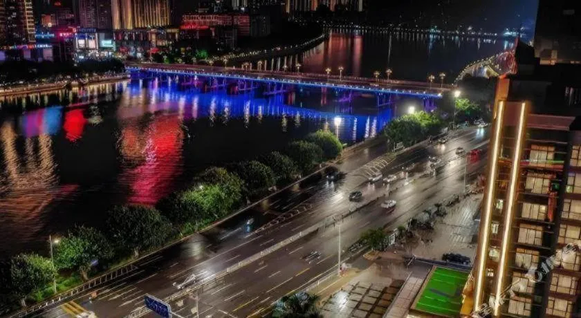 Lavande Hotel Shaoguan Bainian East Street Fengcai Building