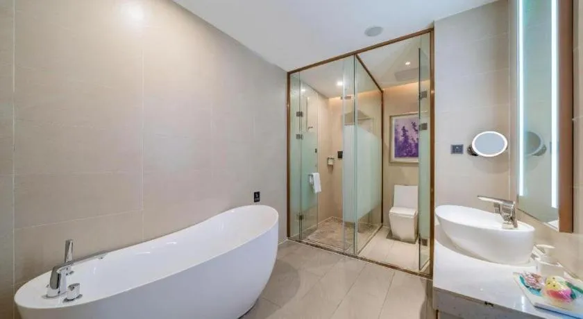 Lavande Hotel Shaoguan Bainian East Street Fengcai Building