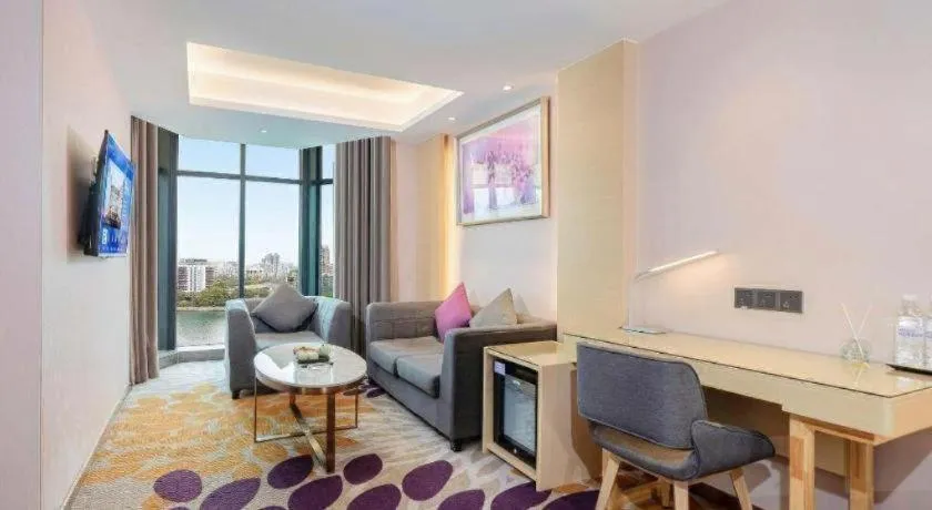 Lavande Hotel Shaoguan Bainian East Street Fengcai Building