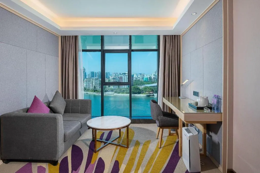 Lavande Hotel Shaoguan Bainian East Street Fengcai Building