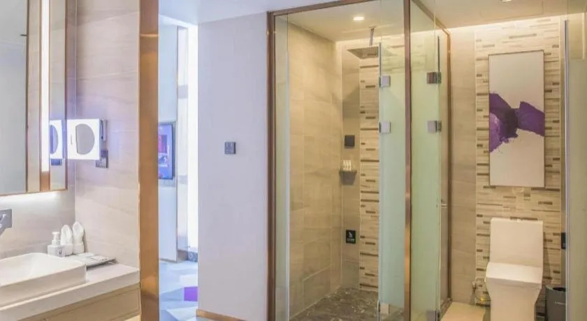 Lavande Hotel Nanchang Aixihu Shida