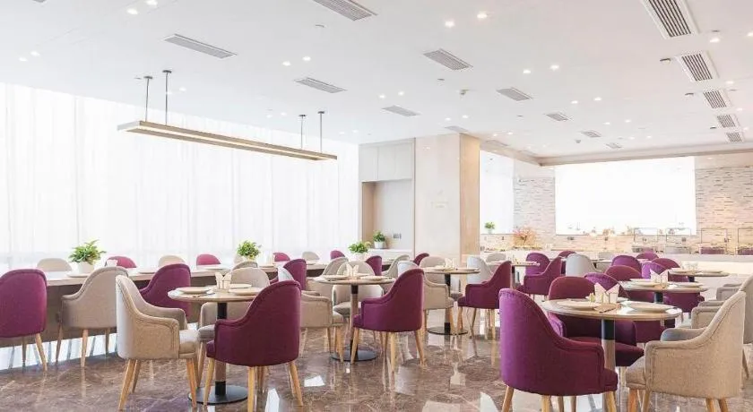 Lavande Hotel Nanchang Aixihu Shida