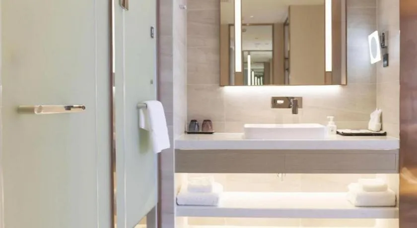 Lavande Hotel Nanchang Aixihu Shida