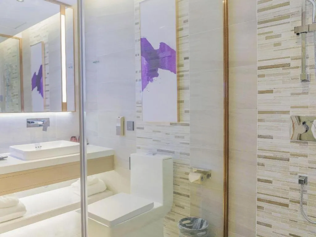 Lavande Hotel Nanchang Aixihu Shida