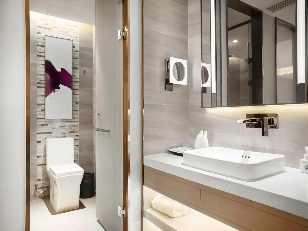 Lavande Hotel Nanchang Aixihu Shida