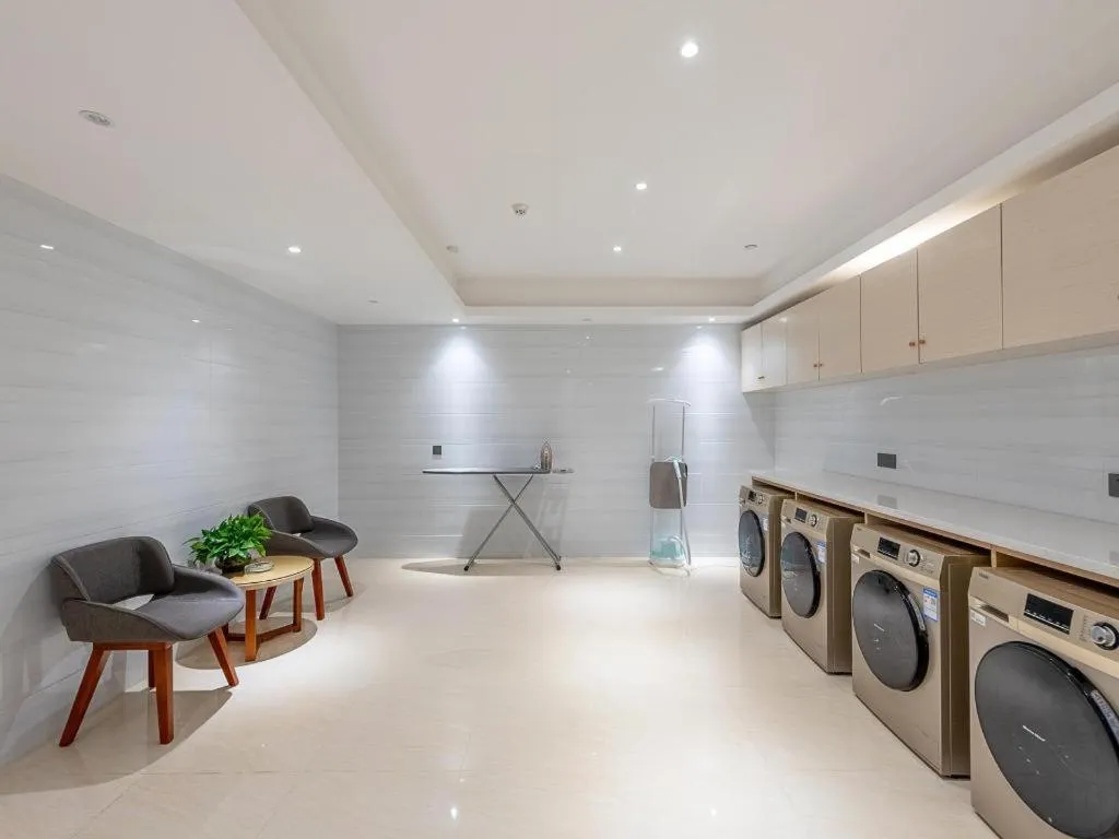 Lavande Hotel Dongguan Shijie Jiarong Shopping Plaza Liuhua Metro Station