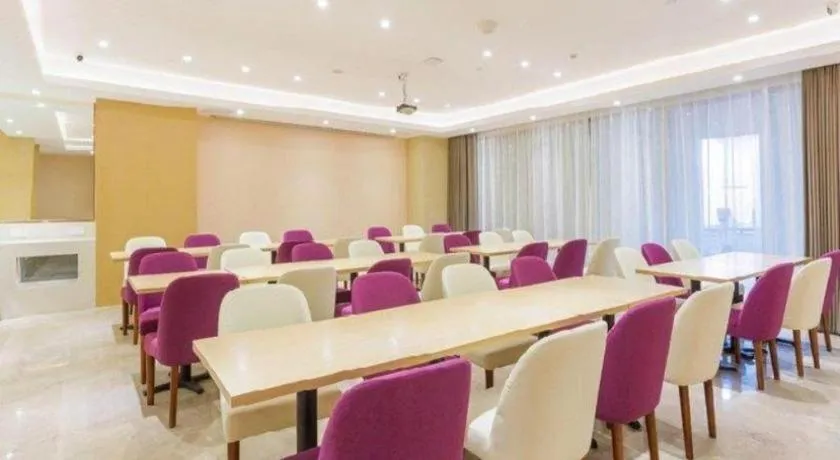 Lavande Hotel Dongguan Shijie Jiarong Shopping Plaza Liuhua Metro Station