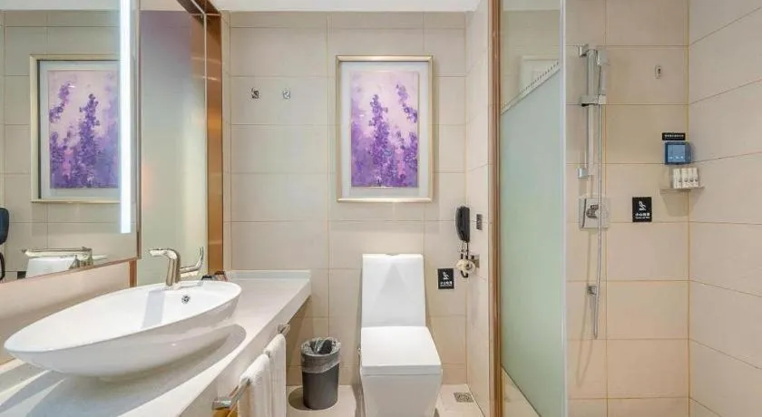 Lavande Hotel Dongguan Shijie Jiarong Shopping Plaza Liuhua Metro Station