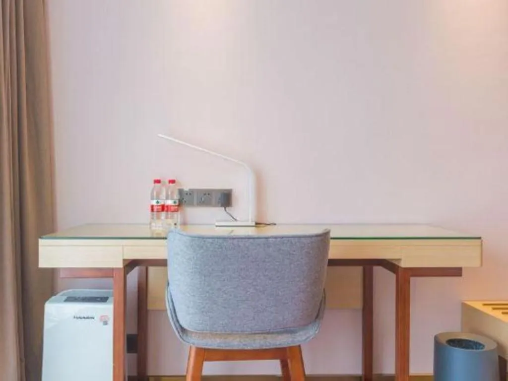 Lavande Hotel Dongguan Shijie Jiarong Shopping Plaza Liuhua Metro Station