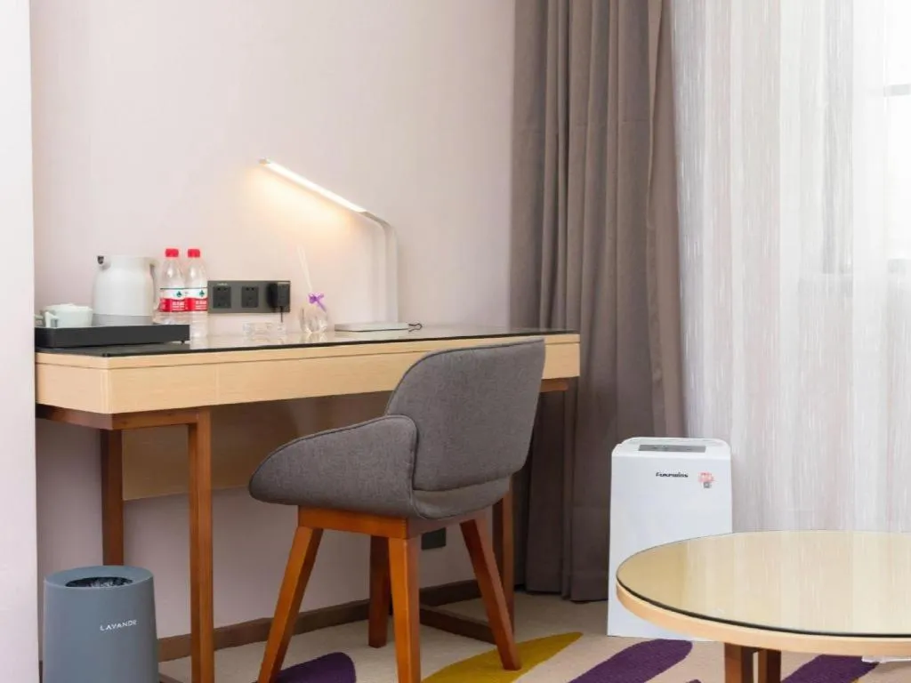 Lavande Hotel Dongguan Shijie Jiarong Shopping Plaza Liuhua Metro Station