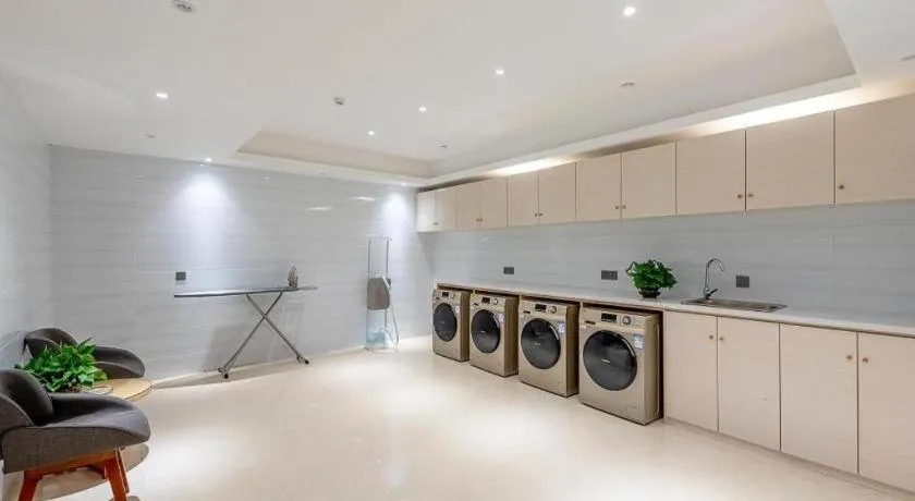 Lavande Hotel Dongguan Shijie Jiarong Shopping Plaza Liuhua Metro Station